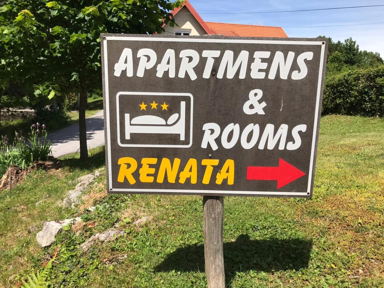 Apartments Renata Smoljanac Exteriör bild